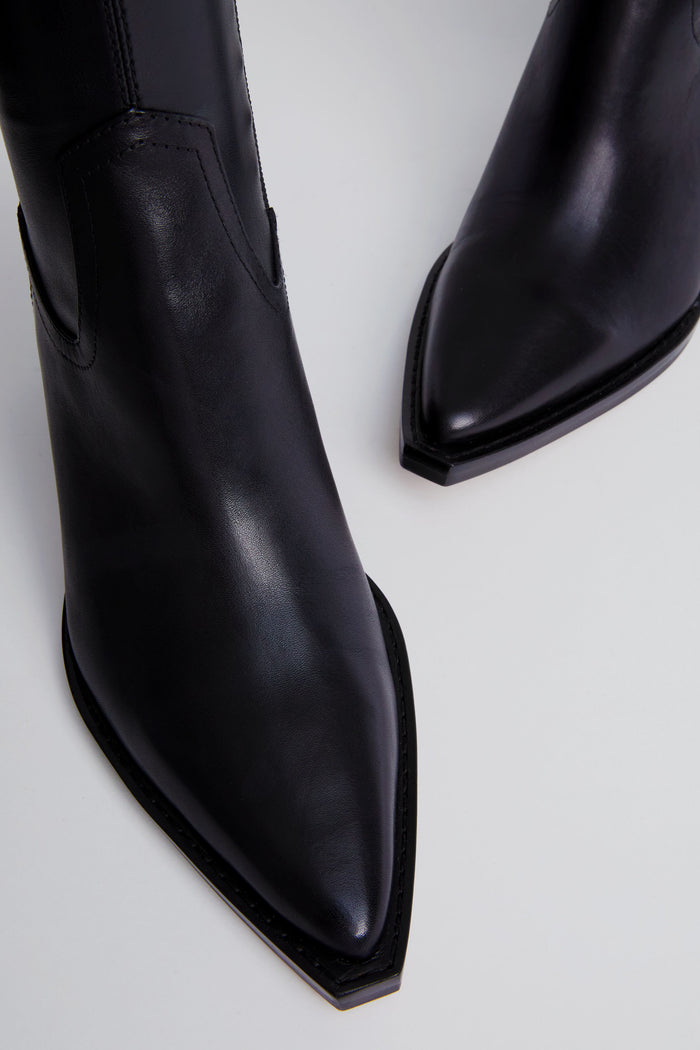 Black Rutger Booties
