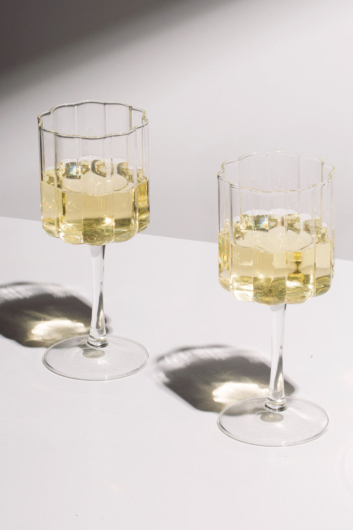 Clear Wave Wine Glasses (Set of 2)