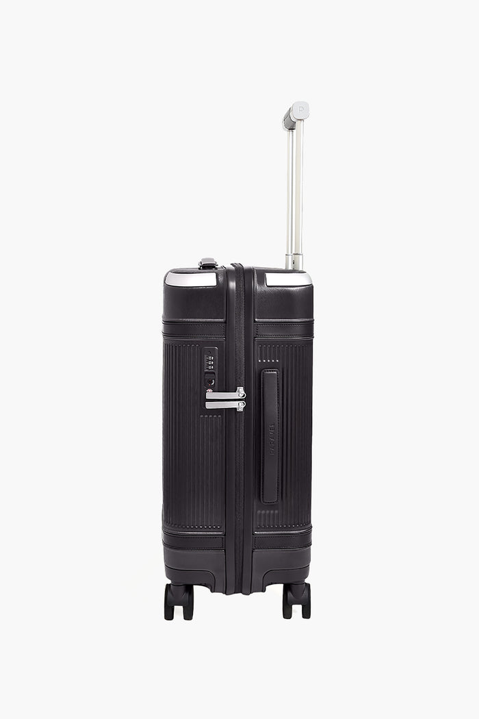 Derby Black Aviator Carry On Plus