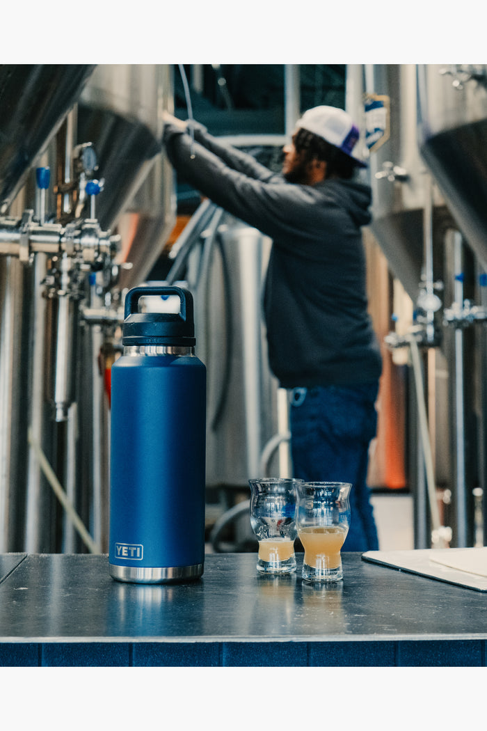 Navy Rambler 36oz Bottle Chug